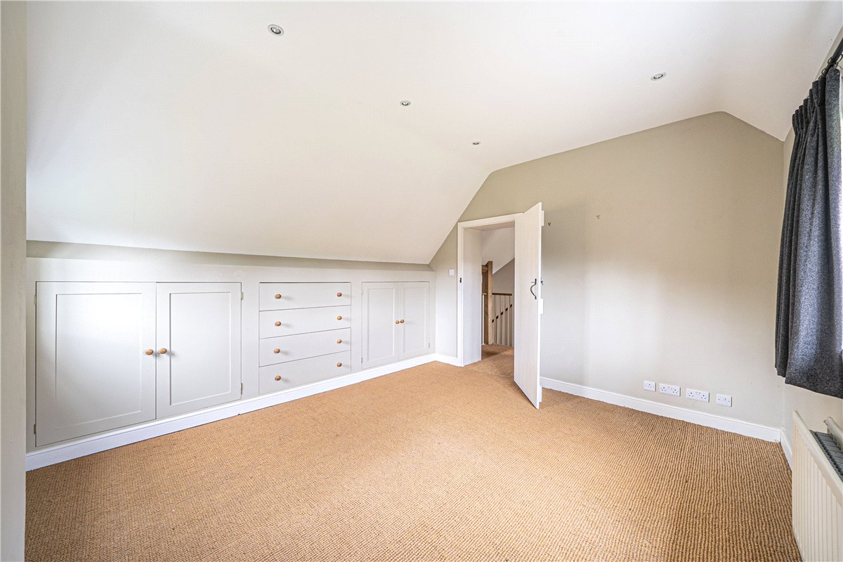 4 bedroom house, North Park Farm, Little Somborne SO20 - Let Agreed