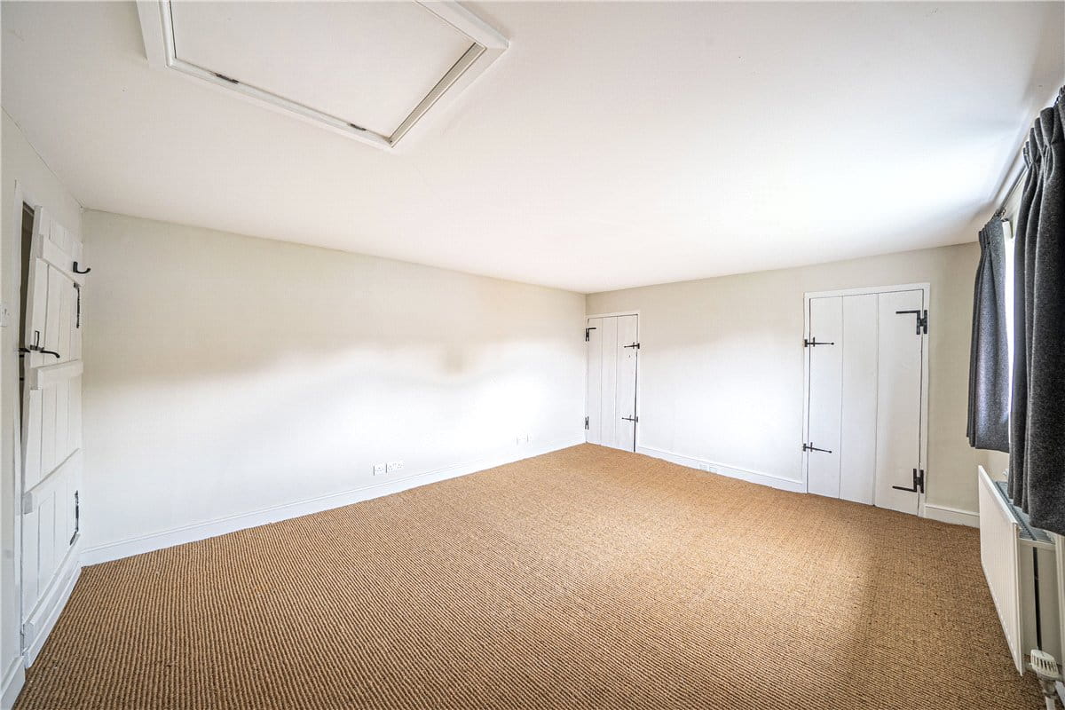 4 bedroom house, North Park Farm, Little Somborne SO20 - Let Agreed