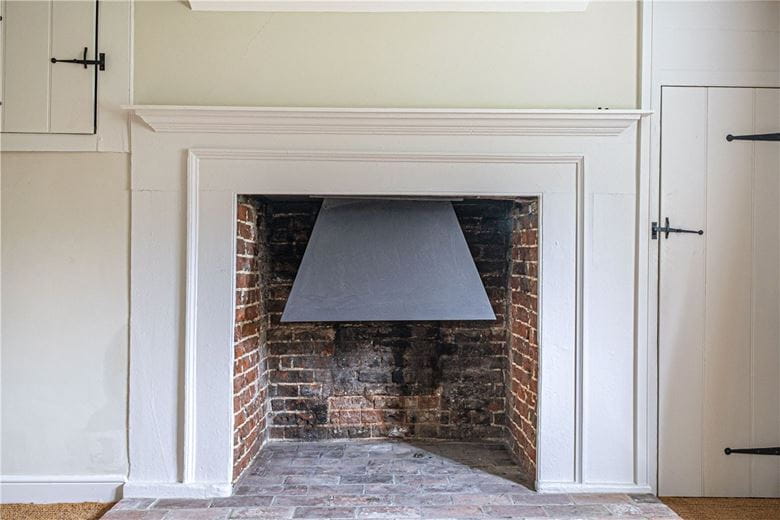 4 bedroom house, North Park Farm, Little Somborne SO20 - Let Agreed