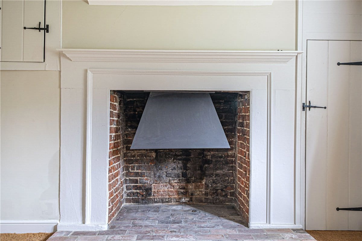 4 bedroom house, North Park Farm, Little Somborne SO20 - Let Agreed