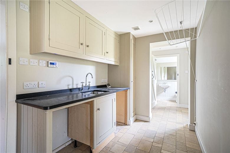 4 bedroom house, North Park Farm, Little Somborne SO20 - Let Agreed