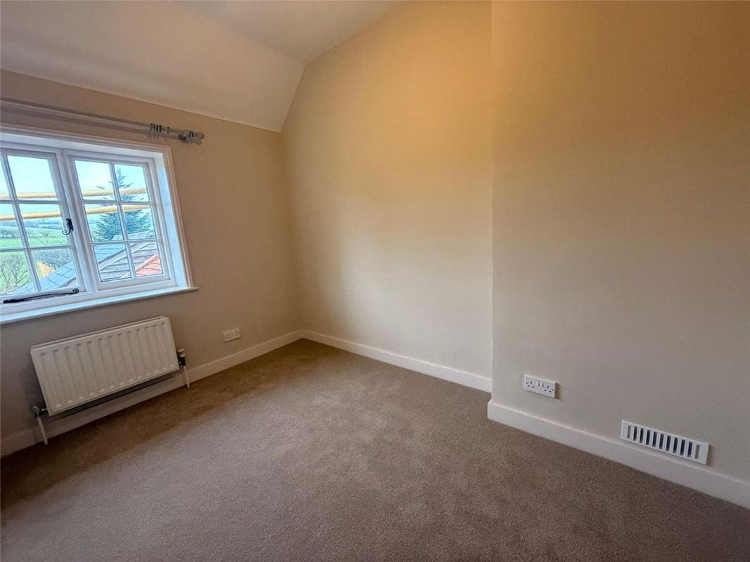 3 bedroom cottage, Tichborne, Alresford SO24 - Under Offer