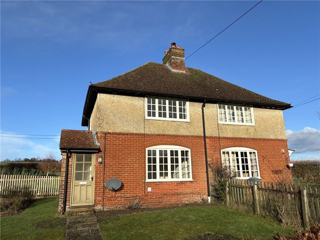 3 bedroom cottage, Tichborne, Alresford SO24 - Under Offer