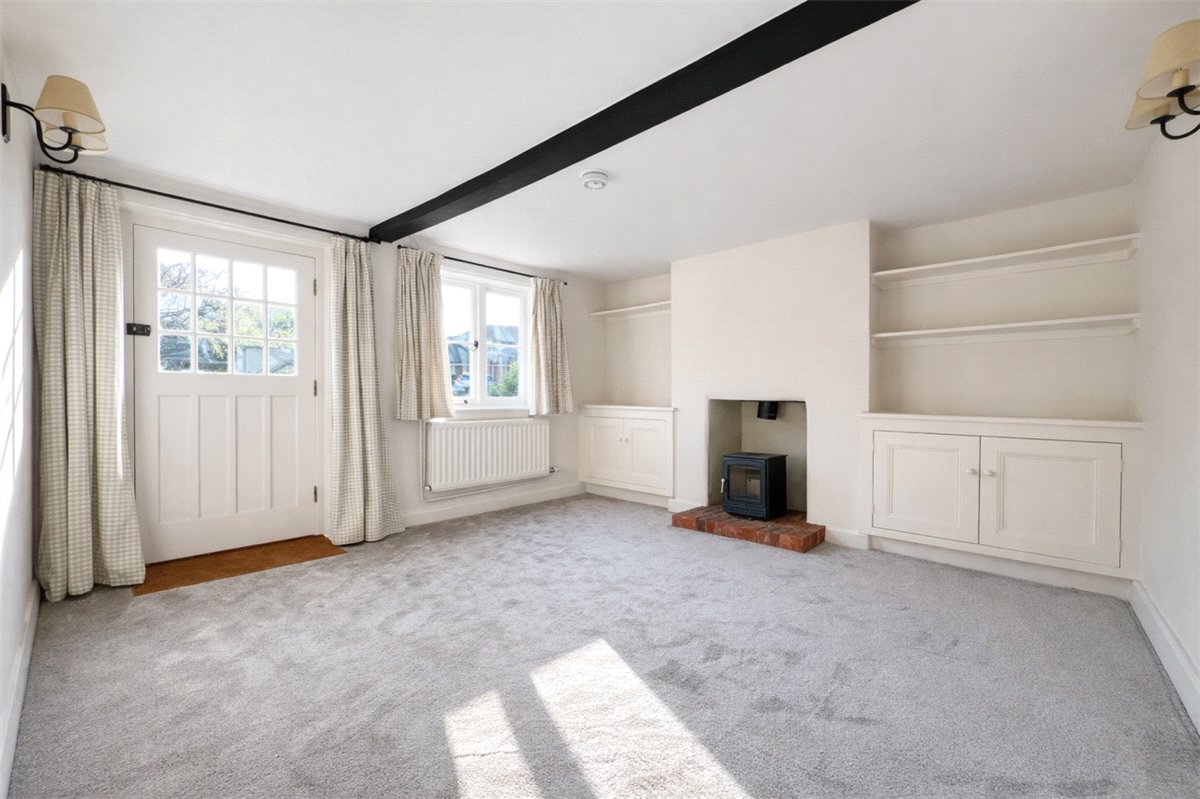 3 bedroom cottage, Rectory Road, Oakley RG23 - Available