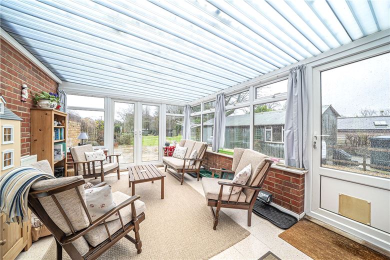 2 bedroom house, Ball Down Cottages, Northwood Park SO21 - Available