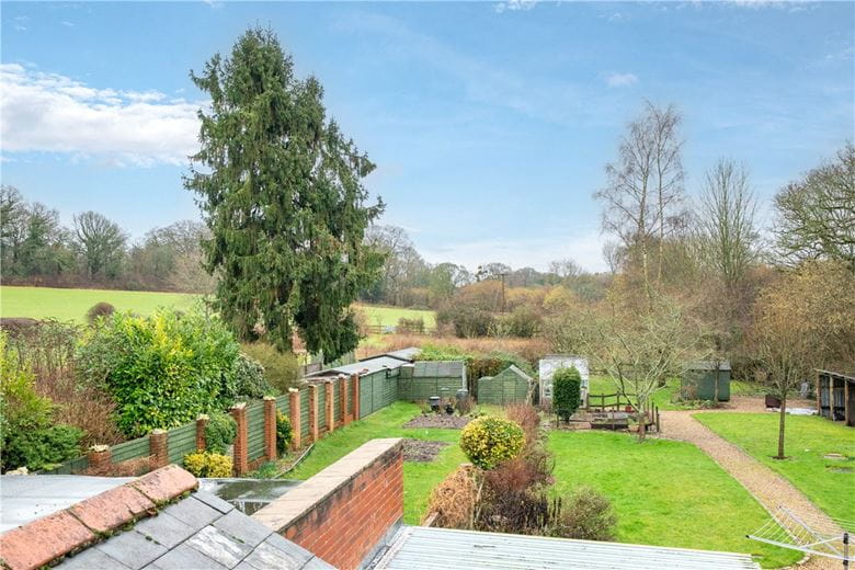 2 bedroom house, Ball Down Cottages, Northwood Park SO21 - Available