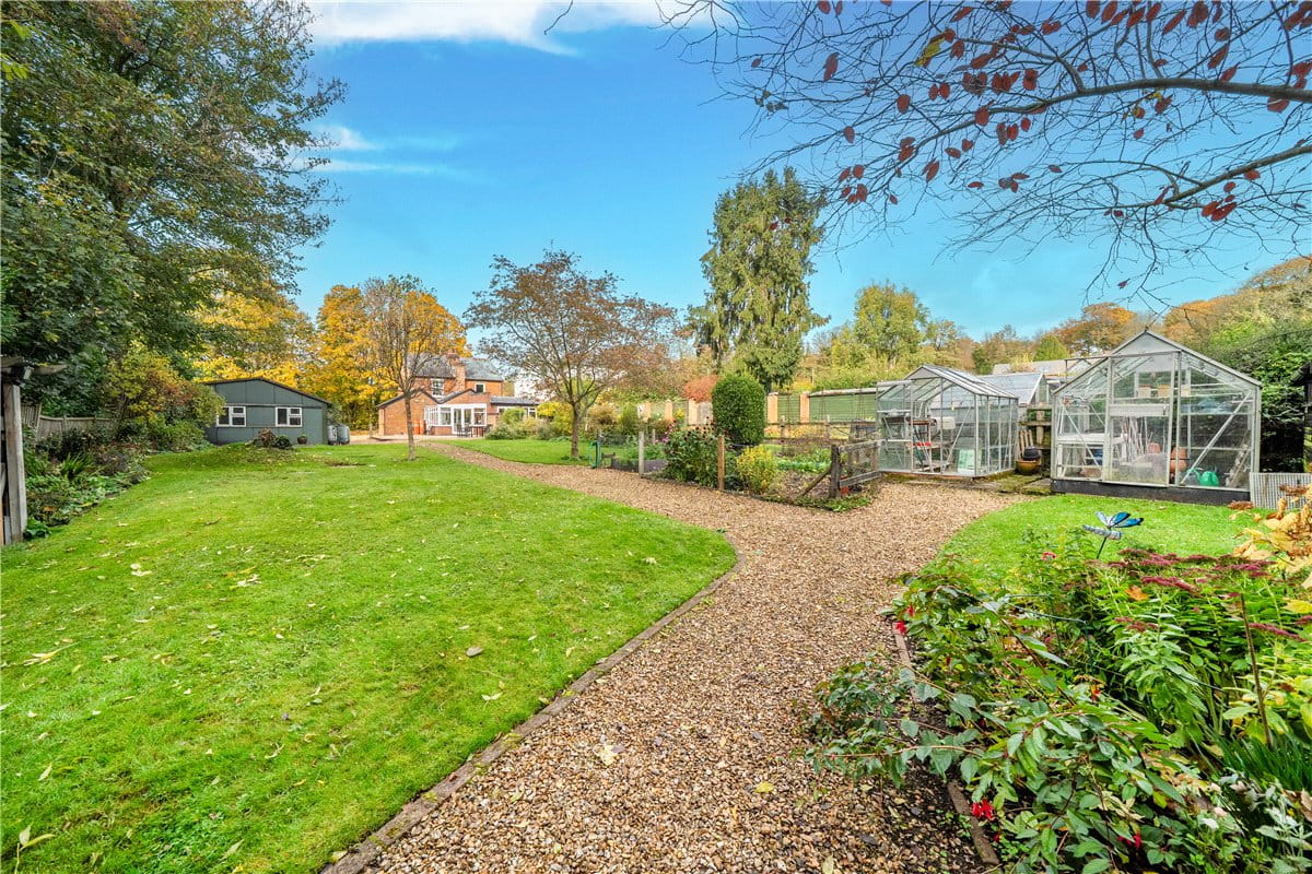 2 bedroom house, Ball Down Cottages, Northwood Park SO21 - Available