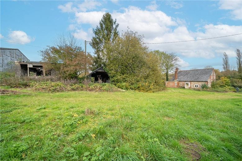 3 bedroom house, Ladycroft, Alresford SO24 - Sold STC