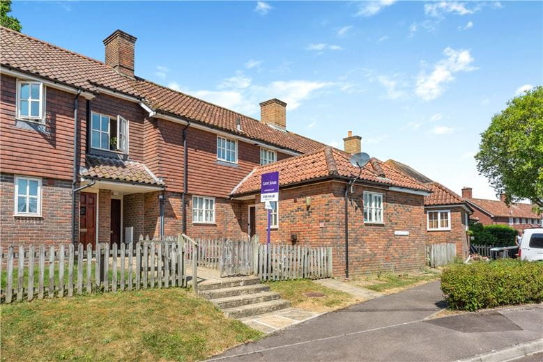 3 bedroom house, Pigeonhouse Cottages, Pigeonhouse Yard SO21 - Available