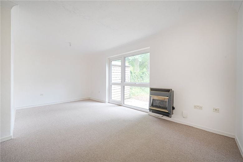 2 bedroom house, May Tree Close, Winchester SO22 - Sold