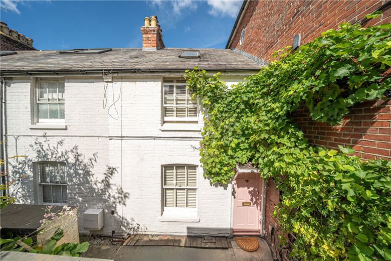 4 bedroom house, North View, Winchester SO22 - Sold