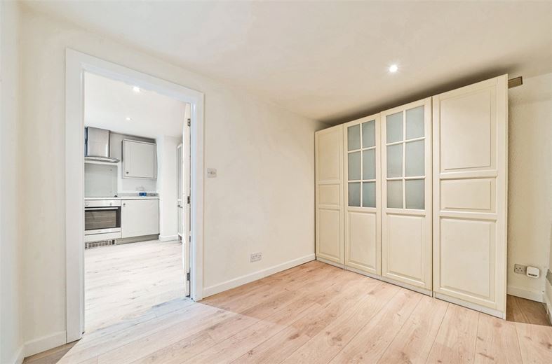 1 bedroom flat, Little Minster Street, Winchester SO23 - Available