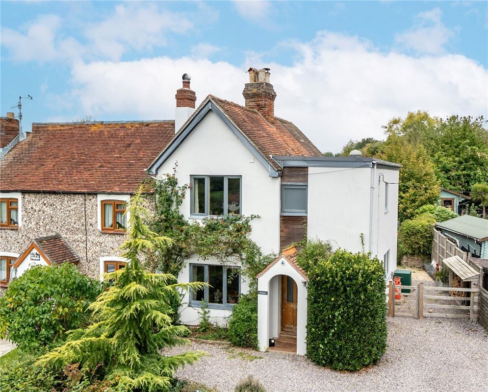 3 bedroom house, Trampers Lane, North Boarhunt PO17 - Available