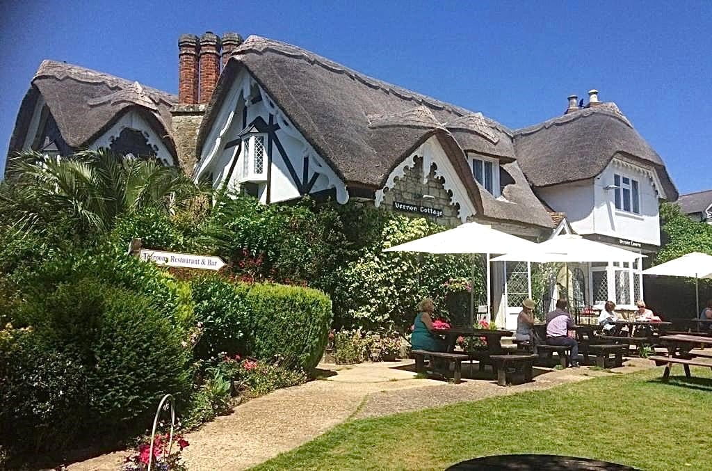 5 bedroom house, Eastcliff Road, Shanklin PO37 - Available