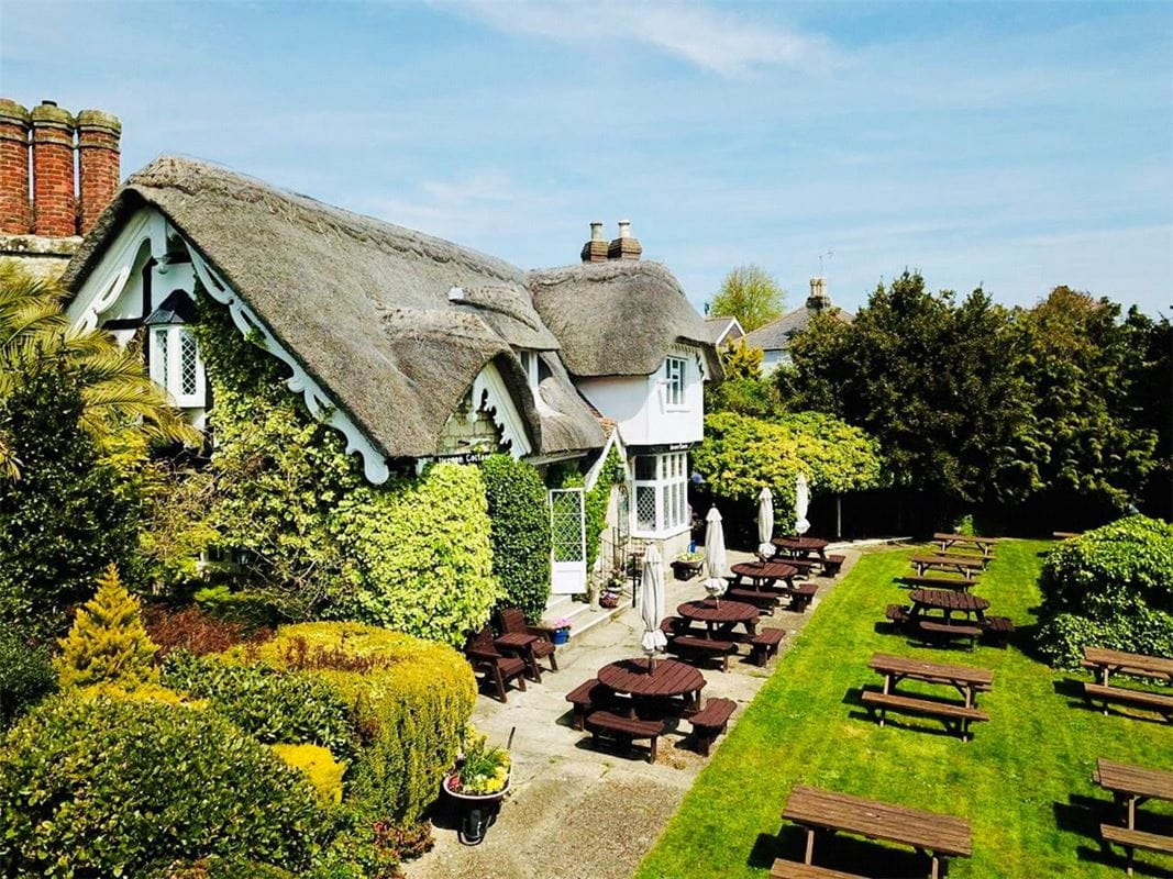 5 bedroom house, Eastcliff Road, Shanklin PO37 - Available