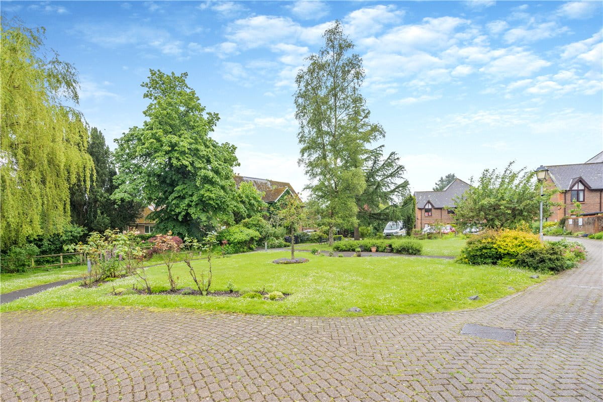 2 bedroom flat, Old Parsonage Court, Otterbourne SO21 - Sold