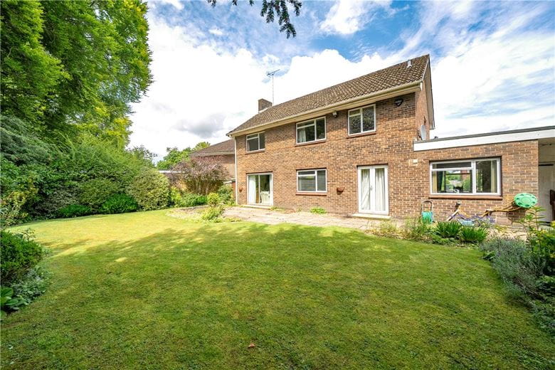4 bedroom house, Silwood Close, Winchester SO22 - Sold