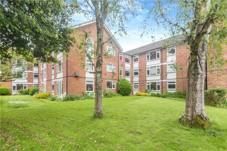 2 bedroom flat, Norman Road, Winchester SO23 - Sold