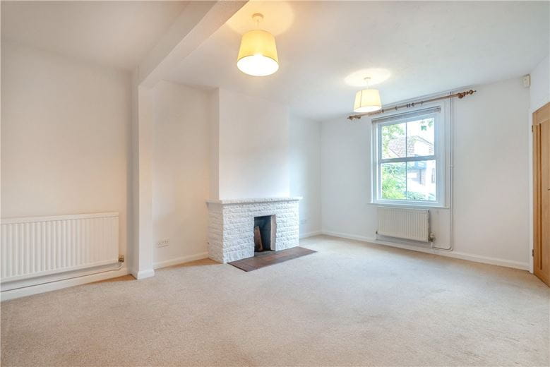 2 bedroom house, New Street, Stockbridge SO20 - Available