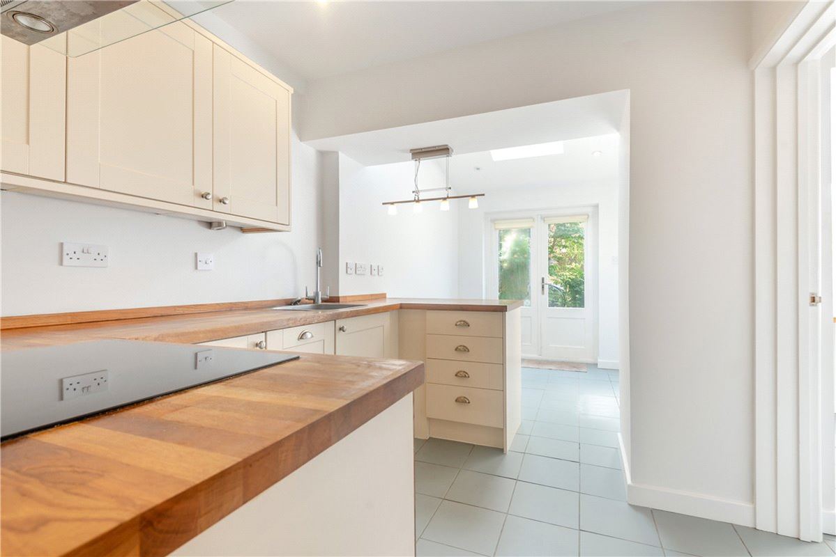 2 bedroom house, New Street, Stockbridge SO20 - Sold STC
