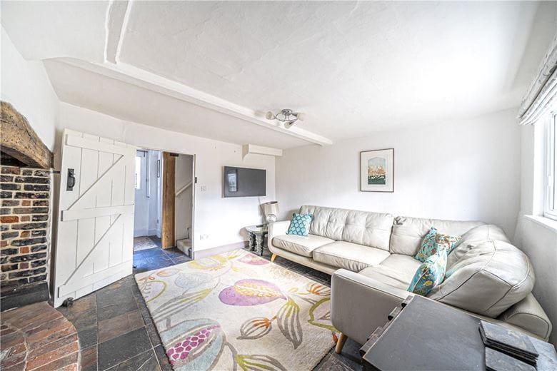 1 bedroom house, Duke Street, Micheldever SO21 - Available