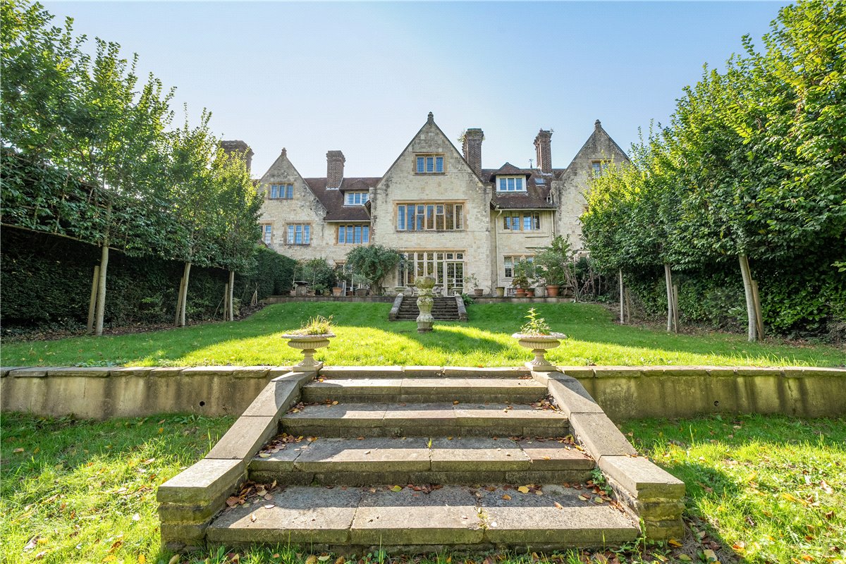 3 bedroom flat, Hawkley Hurst, Liss GU33 - Sold STC