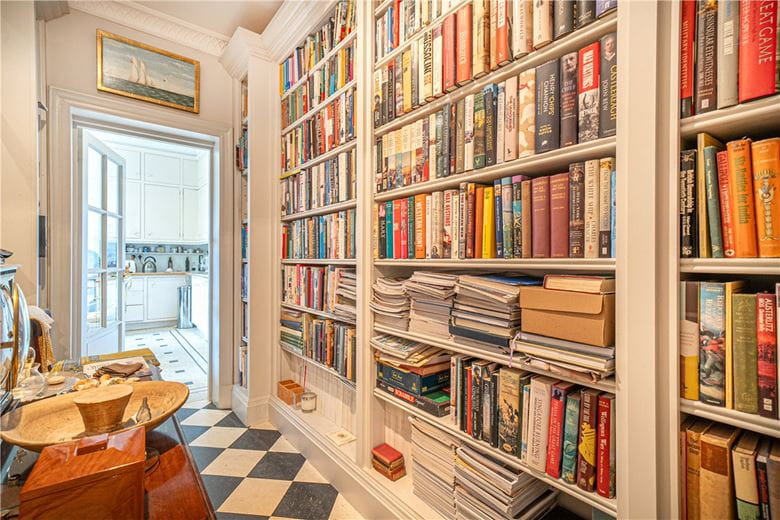 3 bedroom flat, Hawkley Hurst, Liss GU33 - Sold STC