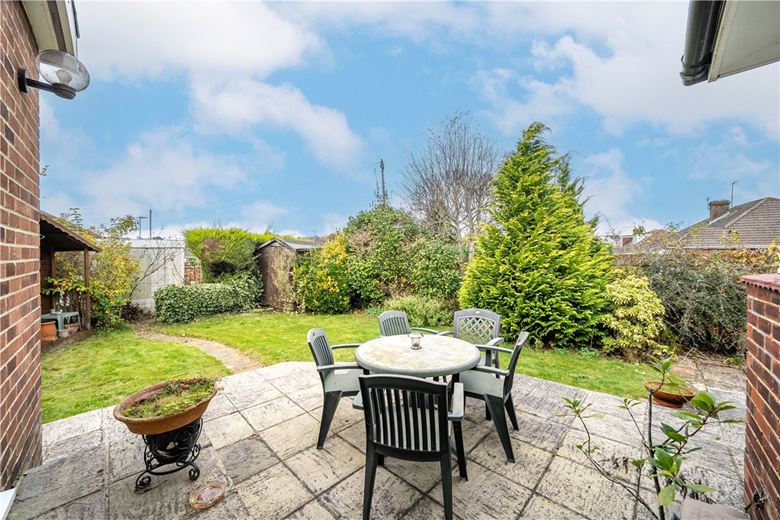 3 bedroom bungalow, Rogers Road, Bishopstoke SO50 - Sold