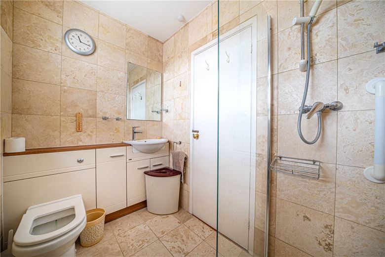 3 bedroom bungalow, Rogers Road, Bishopstoke SO50 - Sold