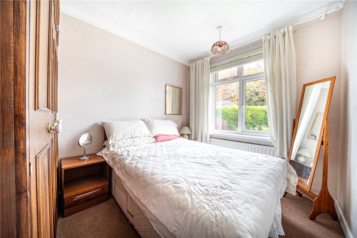 3 bedroom bungalow, Rogers Road, Bishopstoke SO50 - Sold