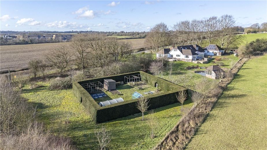 4 bedroom house, Stoke Charity Road, Kings Worthy SO21 - Available