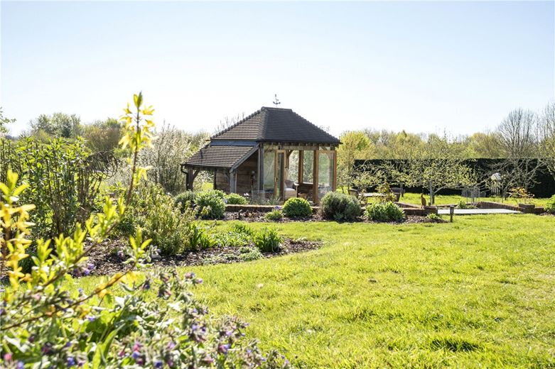 4 bedroom house, Stoke Charity Road, Kings Worthy SO21 - Available