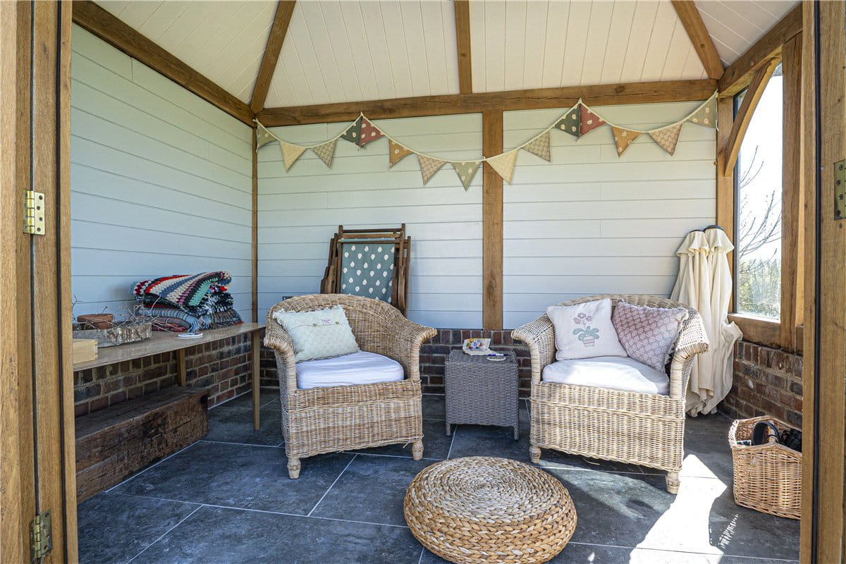 4 bedroom house, Stoke Charity Road, Kings Worthy SO21 - Available