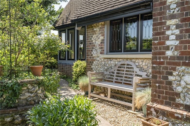 4 bedroom house, Woodlands, Bramdean SO24 - Available