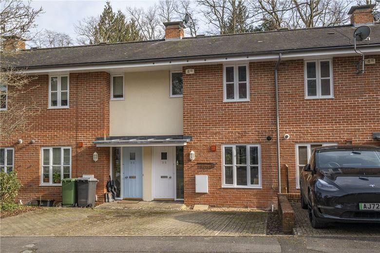2 bedroom house, Grange Close, Winchester SO23 - Available
