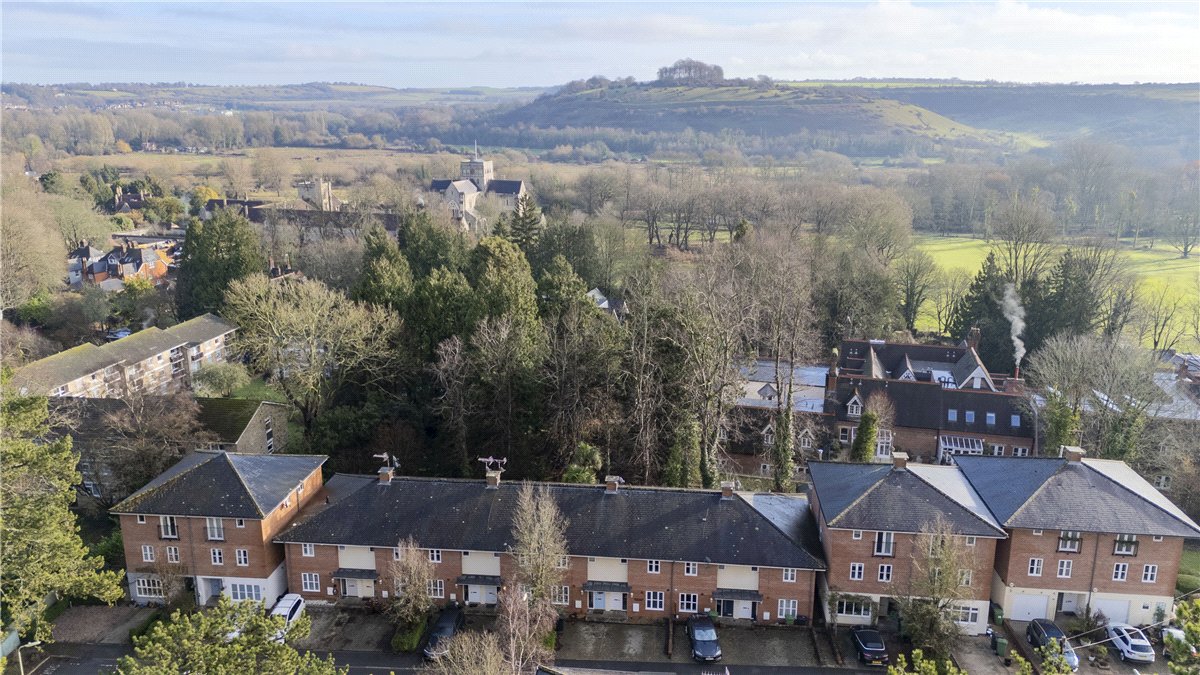 2 bedroom house, Grange Close, Winchester SO23 - Available