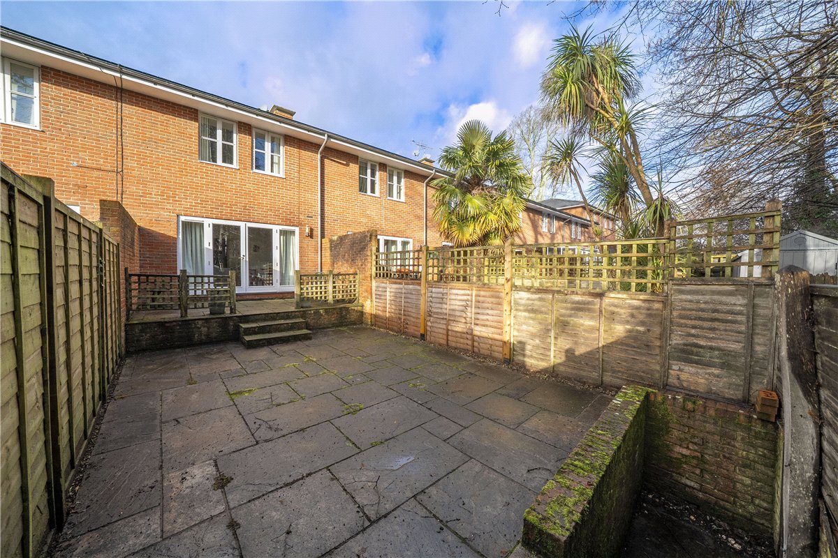 2 bedroom house, Grange Close, Winchester SO23 - Available