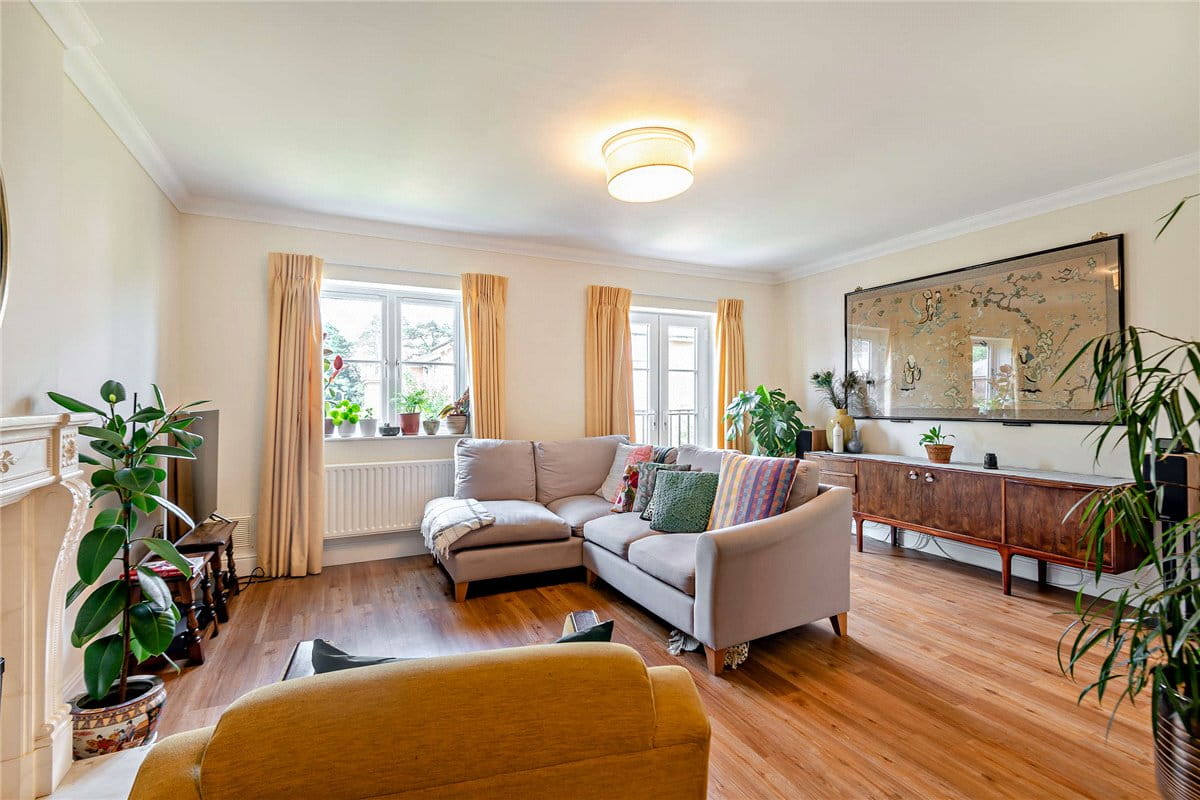 3 bedroom house, Cornes Close, Winchester SO22 - Sold