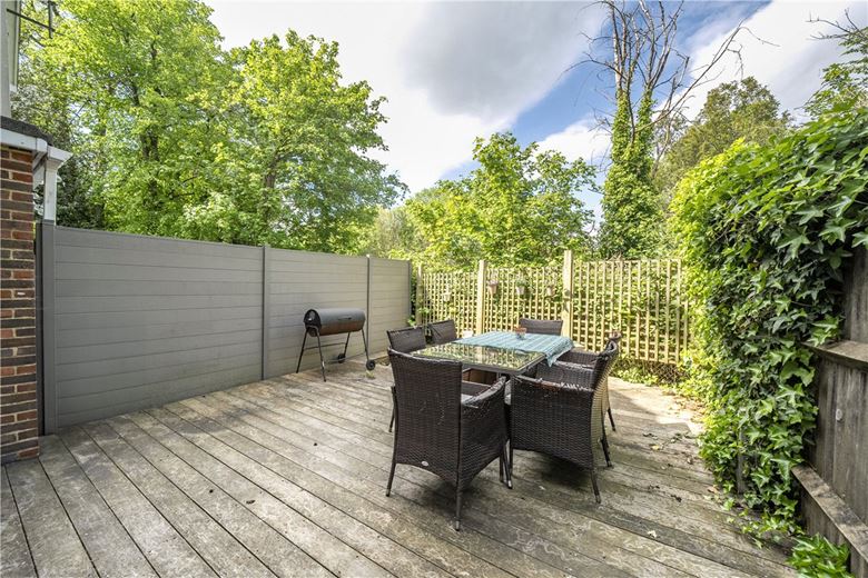 3 bedroom house, Park Road, Winchester SO23 - Available