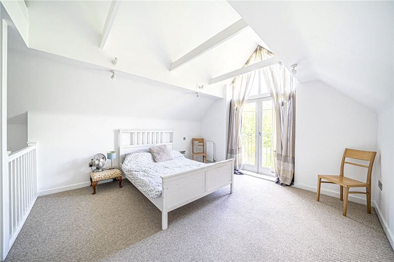 3 bedroom house, Park Road, Winchester SO23 - Available