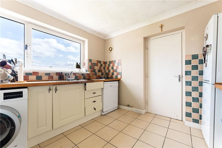 3 bedroom house, Winslade Road, Winchester SO22 - Available