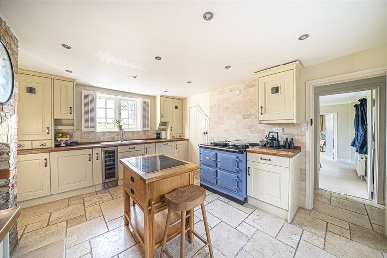 4 bedroom house, Clanville, Andover SP11 - Available
