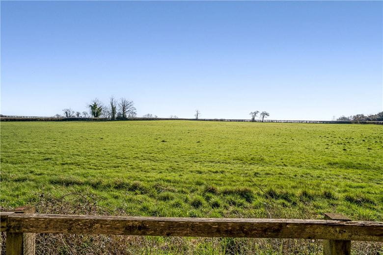 4 bedroom house, Clanville, Andover SP11 - Available