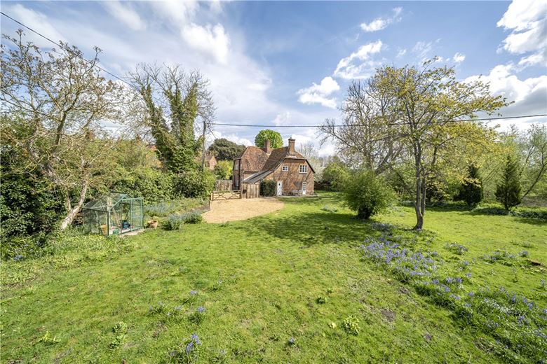 4 bedroom house, Cottonworth, Andover SP11 - Available