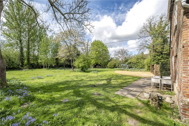 4 bedroom house, Cottonworth, Andover SP11 - Available