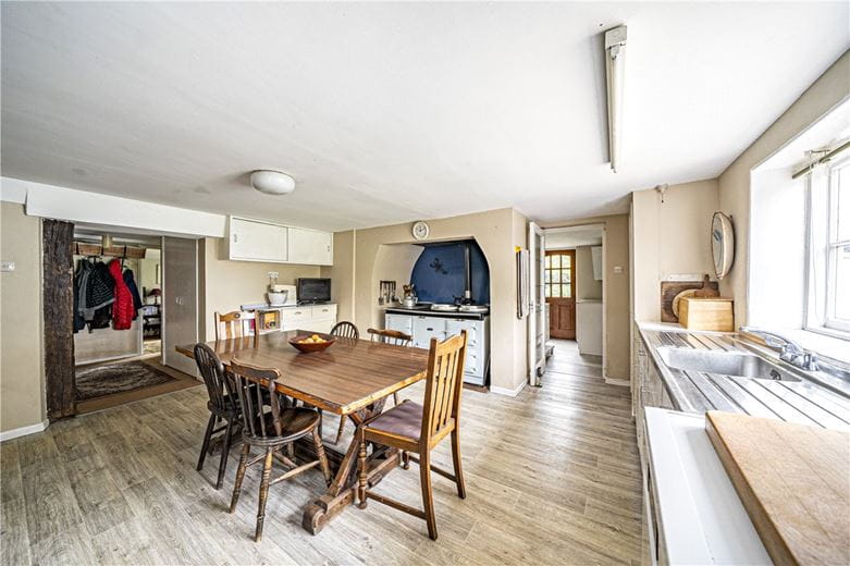 4 bedroom house, Farley Street, Nether Wallop SO20 - Available