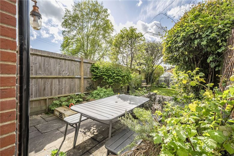 2 bedroom house, Edward Terrace, Sun Lane SO24 - Sold