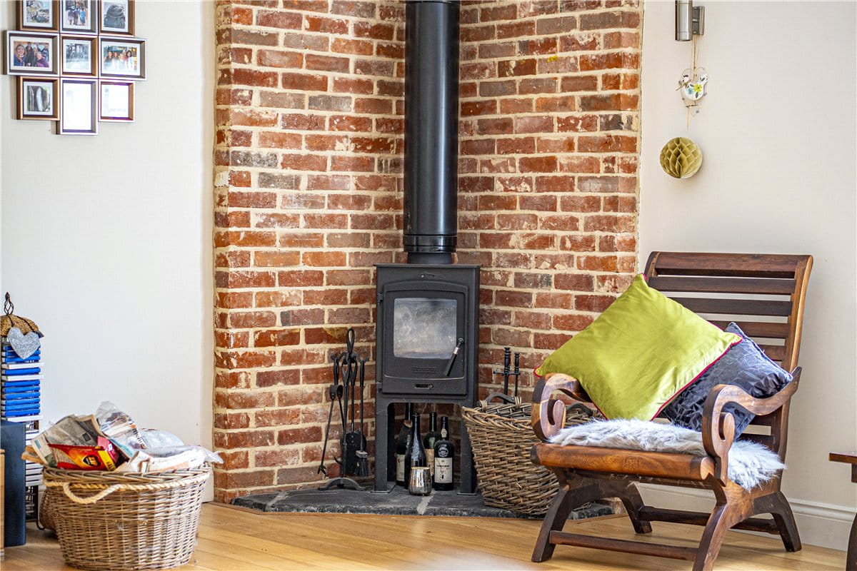 4 bedroom , Hurstbourne Priors, Whitchurch RG28 - Available