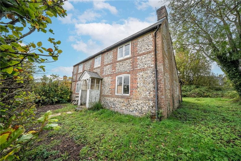 3 bedroom house, Ladycroft, Alresford SO24 - Available
