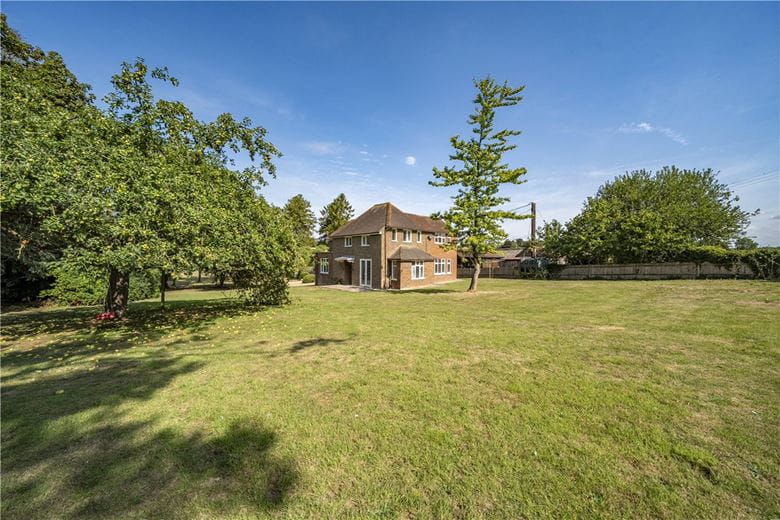 4 bedroom house, Crawley, Winchester SO21 - Available